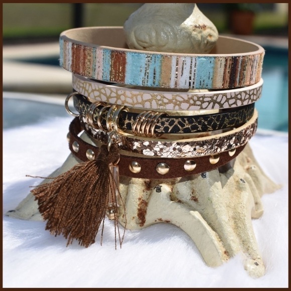 Beautiful Leather Layered Magnetic Bracelets - Picture 3 of 4